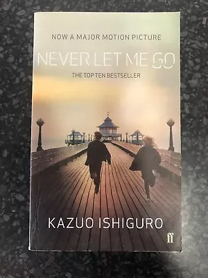 P Kazoo Ishiguro - NEVER LET ME GO - SC Novel Paperback Book • $17.97