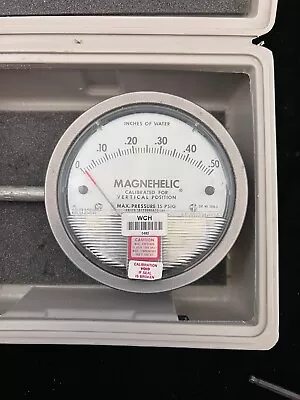 Dwyer Magnehelic Differential Pressure Gauge With Case • $49