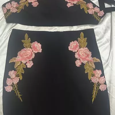 Floral Rose Two Piece Crop Top And Skirt Size M • $20