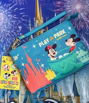 2024 Disney Parks Play In The Park Light Up Wristlet Wallet Mickey Minnie - NEW! • $49.95