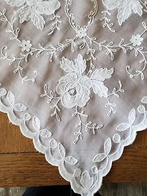 $15 • Buy 2 Vin. Organdy Scalloped Embroidered Tablecloths White Blue Applique 33  Square