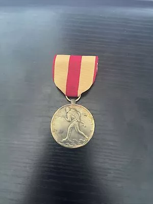 Vintage WW II U.S. Marine Corps Expeditionary Service Medal • $25