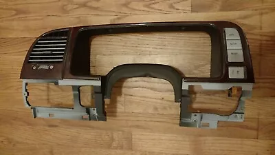 04 05 06 LINCOLN NAVIGATOR Dash Cluster Bezel WOODGRAIN W/O Navigation System  • $98.99