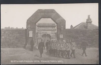 Devon Postcard - Dartmoor Prison Gate Prince Town   RS6423 • £2.39