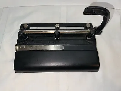 Vintage Masters Products 3 Hole Punch Model 3-25 Preowned • $17