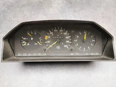 305k MERCEDES W124 C124 S124 Diesel Instrument Cluster  Speedometer 200km/h 65G • $105