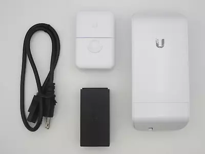 Ubiquiti NanoStation Loco M5 Indoor/Outdoor Kit W/IPX5 PoE Surge Protector • $65