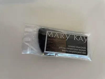 NEW Mary Kay Compact  Cheek Brush • $6