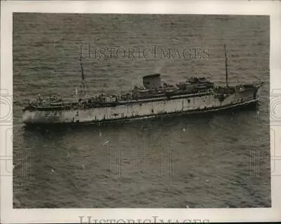 1940 Press Photo Carnavon Castle Docks In Montevideo For Repairs • $19.99