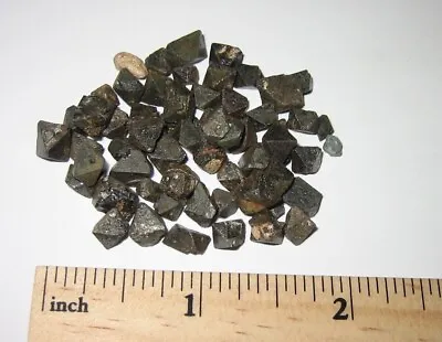 PILE TINY RARE NATURAL ROUGH .1 -.25  MAGNETITE CRYSTAL MINERALS BRAZIL 25.9g *1 • $11.01