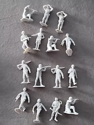 Vintage 1963 Marx Army Men Military White Toy Figures Lot Of 15 • $24.99