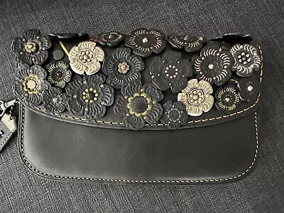 Coach Tea Rose 1941 Floral Applique Wristlet Clutch Pouch Bag Black • $258.30