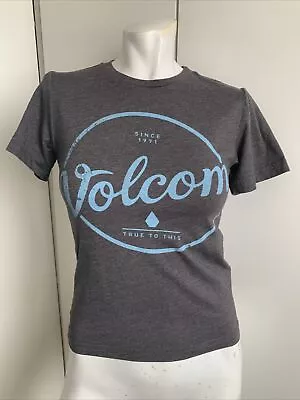 Women’s Small Volcom Modern Fit Gray Short Sleeve T-shirt • $9.99