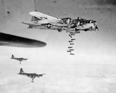 USAF Boeing B-17 Flying Fortress Bombers In Flight WW2 WWII 8x10 Photo 502a • $7.43