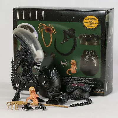 MEZCO Toys Alien 1979 Deluxe Version MDS Designer Series PVC Action Figure Model • $78.99
