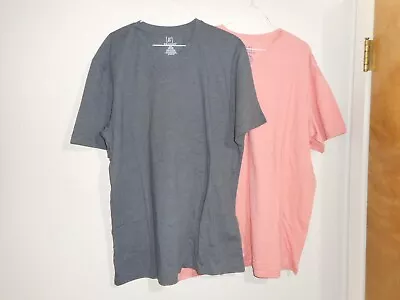 (2) Piece Lot Men's Large 42-44 George Light Orange & Dark Gray V-Neck T-Shirt • $9.50