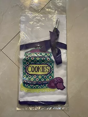 Vera Bradley Tea Towel Heather Cookie Jar • $11