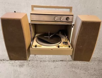 Vintage Motorola Portable Solid State Stereo Record Player & Speakers X223 • $200