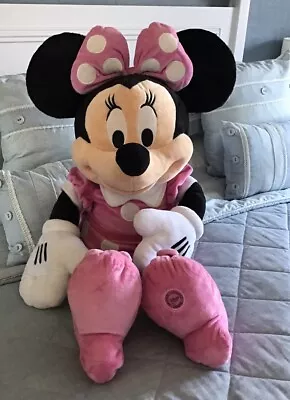 Huge Disney Store Exclusive Minnie Mouse - 32” Soft Toy - Tags Attached • £19.99