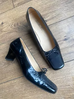 Vtg Salvatore Ferragamo Luxury Black Patent Leather Court Shoes Heels 6 39 US8.5 • £29.99