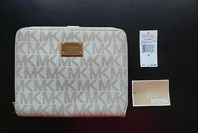 £25 • Buy Michael Kors - Ipad Case 4th Generation - Used - Good Condition - Many Pockets