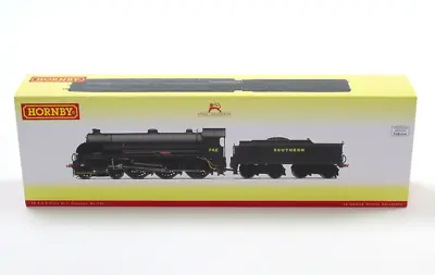 Hornby OO Gauge R3527 SR 4-6-0 Class N15 Locomotive 'Camelot' No.742 • £135