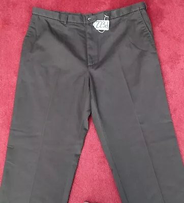 HAGGAR EXPANDABLE WAIST Pants For Men W42 X L32. TAG NO. 223d • $17.99