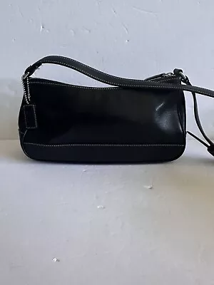 Coach Vintage Black Small Mini Shoulder Handbag 7587 Hampton Baguette With Charm • $39