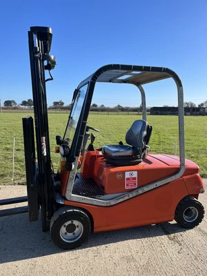 £4950 • Buy Cesab 2 Tonne Electric Forklift Truck