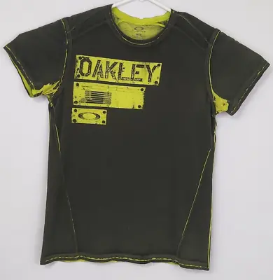 Oakley Mens Medium Green Yellow Distressed Graphics Cotton Short Sleeve T-shirt • $8.99