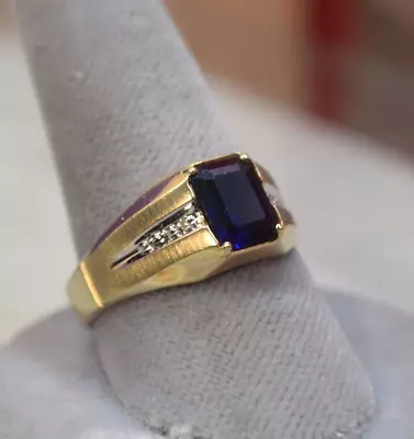 Vintage Men's 10K Yellow Gold Blue Sapphire Diamond Ring Sz 12.25 • $318