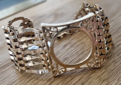 £465 • Buy 9ct Yellow Gold Gate Bracelet For Sovereign Coin