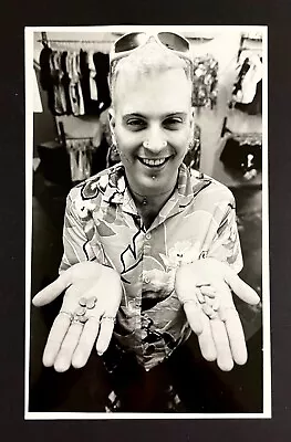 1996 Boston MA Natural Drugs To Get High Shawn Cotter Pills Vintage Press Photo • $13.99