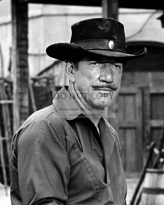 Richard Boone  Paladin   Have Gun - Will Travel  - 8x10 Publicity Photo (aa-595) • $8.87