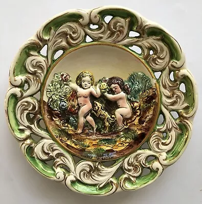 Vtg Capodimonte 6.5” Porcelain Wall Plate Italy Angels Cherubs Dog Green Gold • $33