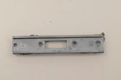 Mantua Tyco HO Cast Metal Pacific 4-6-2 Loco Bottom Frame Retainer Plate - 3961 • $8.99