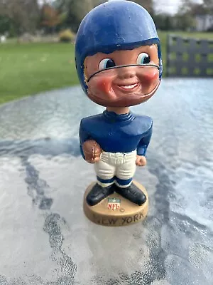  VINTAGE 1960s NFL BOBBLEHEAD • $35.99