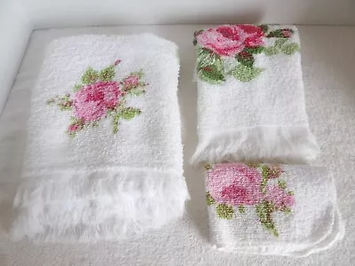 Vtg Pink Floral Roses Cannon Bath Towel Set Lot 3 Pc Fringe 100% Cotton • $17.99