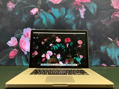 Apple MacBook Pro 15 Inch Laptop / Quad Core I7 /  16GB RAM 1TB SSD / Warranty • $383.04