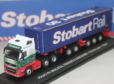 Oxford Diecast / Atlas - 4649138 - Volvo Fh Skeletal Combitrailer - Stobart Rail • £21.99