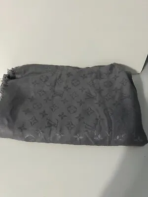 Authentic Louis Vuitton Shawl  Scarf 🧣Gray Monogram • $260