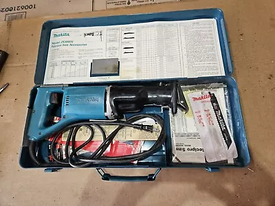 Makita JR3000V 6 Amp Variable Corded Speed Reciprocating Saw W/ Metal Case • $55