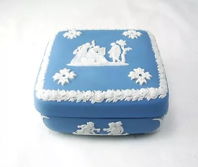 Wedgwood CREAM ON LAVENDER JASPERWARE   Holding Bird Cage  Square Candy Box EXC • $35