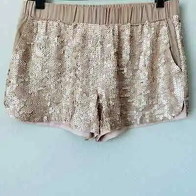 Elizabeth And James Champagne Sequin Shorts Sz S B-22 • $35.40