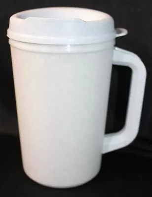 Vintage 20 Oz Aladdin Insulated Travel Coffee Cup Mug W/ Lid Light Gray Guc • $17.95
