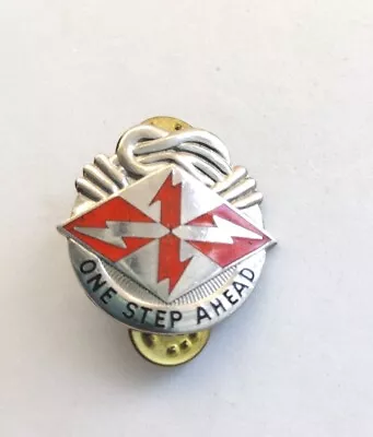 Gordons Fort Meade Odenton MD One Step Ahead M 24  Pin Brooch Jewelry Gift  • $24.71