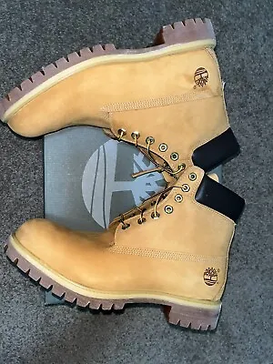 Timberland Mens 6-Inch Premium Wheat Nubuck Waterproof Boots Size 11 US • $189.99