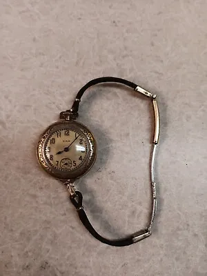 Vintage ELGIN 3/0 LADIES WRISTWATCH   B&B ROYAL  20 YR.  RUNNING!!! • $29.99