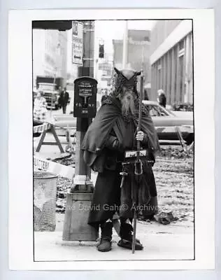 1967 Moondog 6th Av Manhattan NYC Street Musician Poet Composer Gahr Photo A696 • $12.50