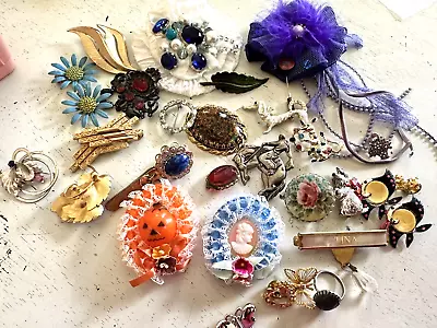 Vintage Jewelry Lot Wearable Brooches Pins Ring Glove Clip 23 Pieces • $69